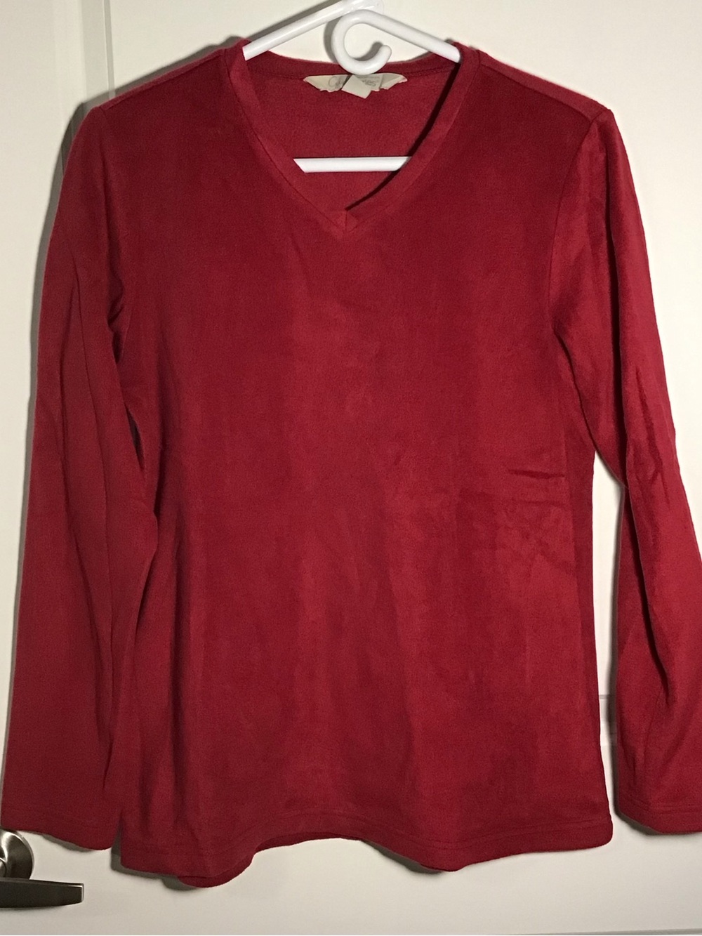 Women’s V-Neck Long Sleeve Sweater - Burgundy M